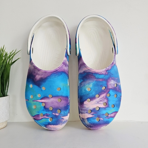 Crocs Classic Out Of This World Tie-Dye Multicolored Clogs Size 10 Men 13 Women - Picture 14 of 16